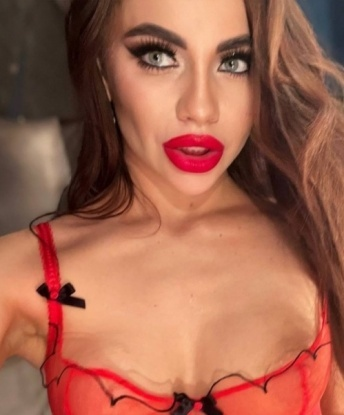 Алиночка, 26 лет, 2 размер груди